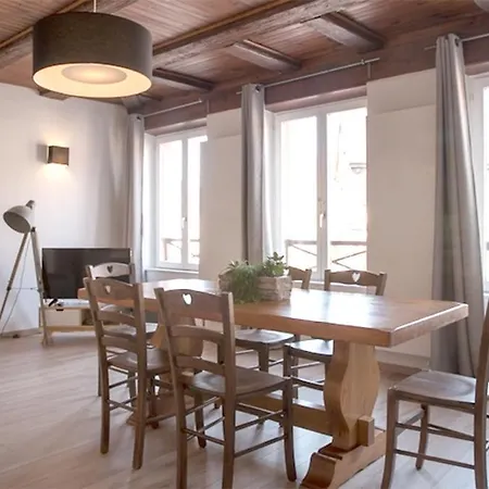 Petite Venise Grand Duplex Turenne Hyper Centre *